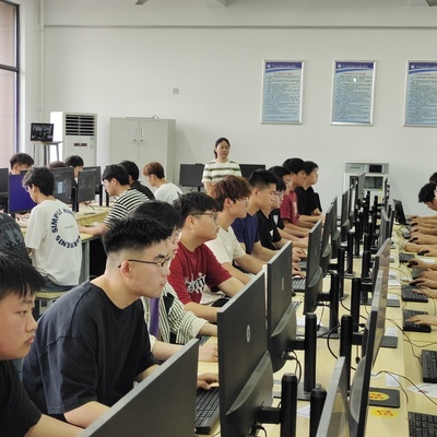 機(jī)電工程學(xué)院成功舉辦2024年上半年“1+X”機(jī)械產(chǎn)品三維模型設(shè)計(jì)證書考試與計(jì)算機(jī)技術(shù)培訓(xùn)