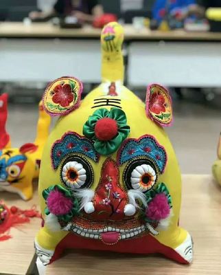成果展示丨天津大學布老虎制作技藝與葫蘆雕刻技藝培訓班結(jié)業(yè)作品展進行時